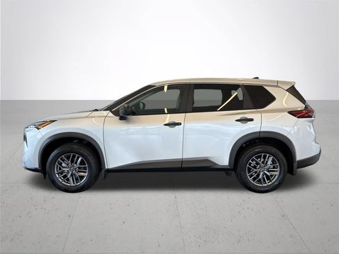Certified 2025 Nissan Rogue S AWD/4WD image 11