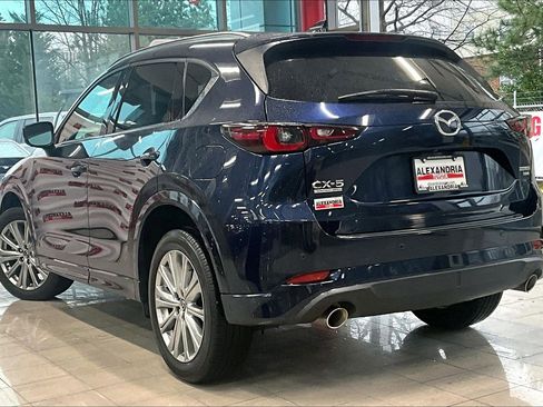 Used 2023 MAZDA CX-5 Signature image 11