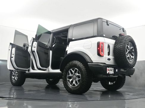 New 2025 Ford Bronco Badlands image 68