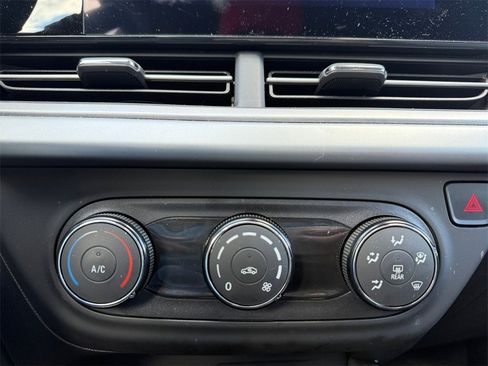 Used 2025 Chevrolet Trax LS w/ Driver Confidence Package image 29