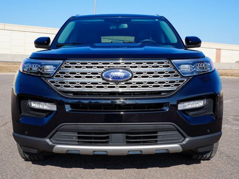 Used 2022 Ford Explorer Limited w/ Limited Technology Package image 9