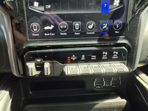 Used 2020 RAM 1500 Limited AWD/4WD image 38