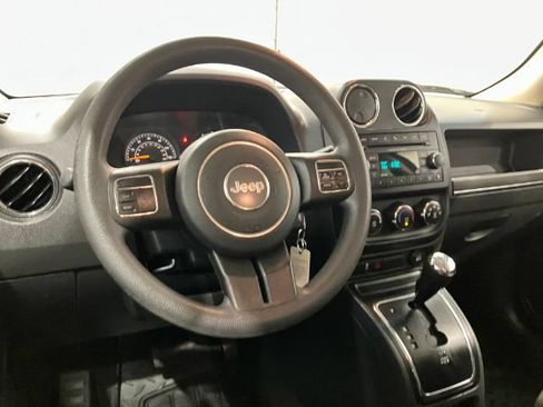 Used 2016 Jeep Patriot Sport w/ Power Value Group FWD image 25