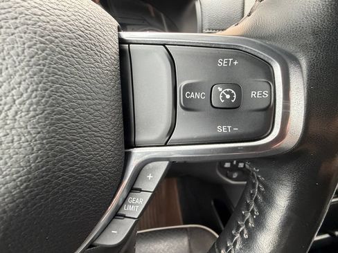 Used 2023 RAM 1500 Laramie AWD/4WD image 24