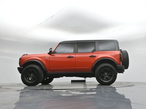Used 2023 Ford Bronco Wildtrak AWD/4WD image 55
