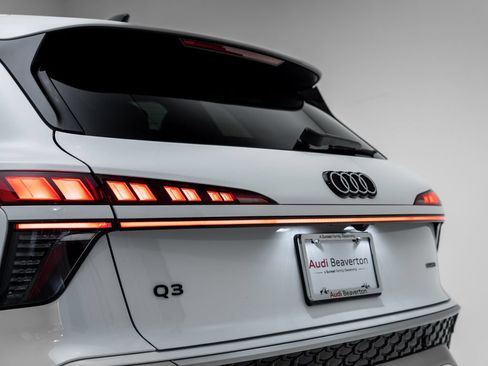 New 2026 Audi Q3 quattro 2.0T AWD/4WD image 37