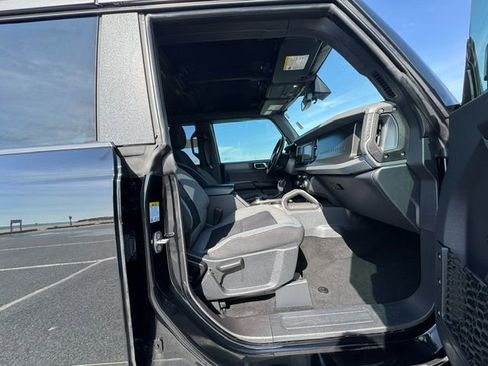 Used 2023 Ford Bronco Big Bend w/ Sasquatch Package image 15