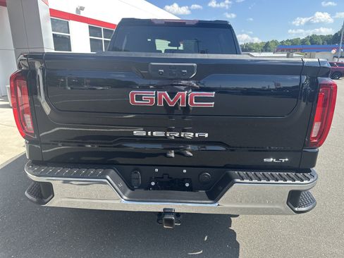 Used 2024 GMC Sierra 1500 SLT AWD/4WD image 7