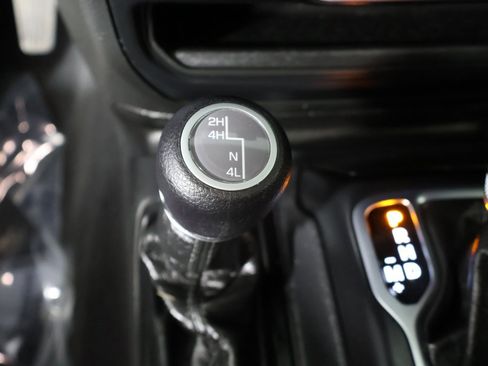 Used 2023 Jeep Gladiator Sport image 46