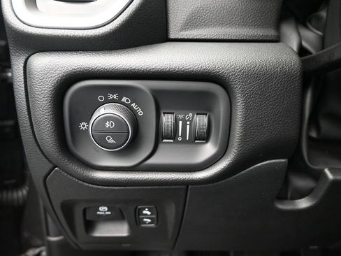 New 2025 RAM 1500 Big Horn image 33