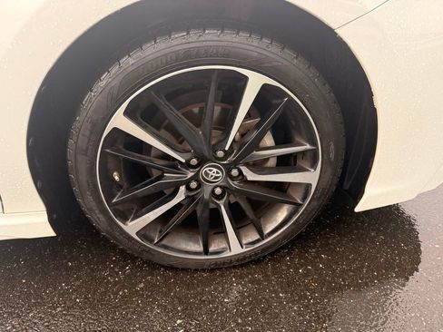 Used 2019 Toyota Camry XSE w/ Navigation Package FWD image 8