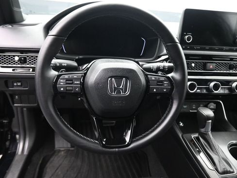 Used 2025 Honda Civic Sport image 14