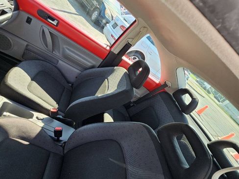 Used 1998 Volkswagen Beetle Coupe FWD image 16