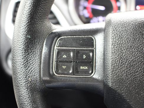 Used 2019 Dodge Journey SE w/ Blacktop Package FWD image 11