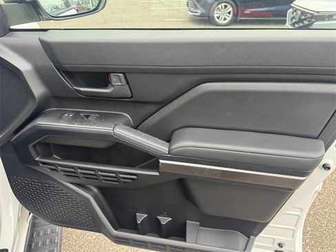 Used 2025 Toyota 4Runner SR5 image 23