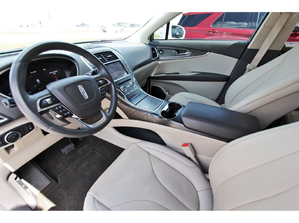 Used 2020 Lincoln Nautilus Reserve w/ Equipment Group 201A FWD image 33