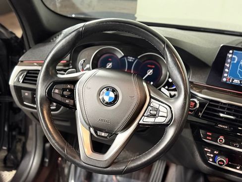 Used 2018 BMW 540i xDrive w/ Premium Package AWD/4WD image 12