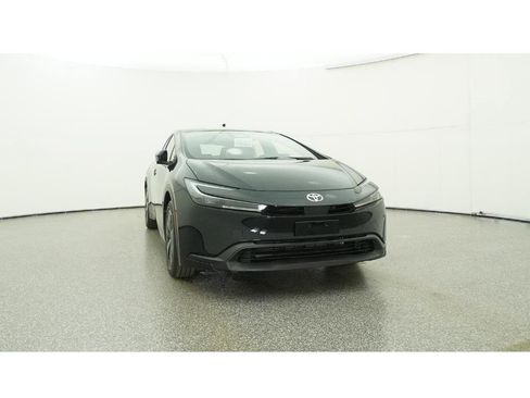 New 2026 Toyota Prius LE image 30