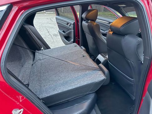 Used 2018 Honda Accord Sport image 14