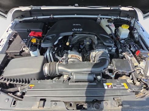 Used 2021 Jeep Gladiator Sport AWD/4WD image 32