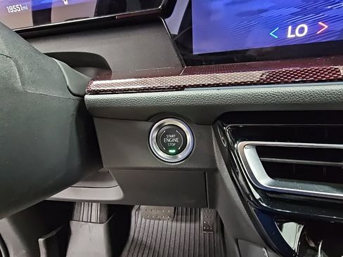 Certified 2024 Chevrolet Traverse RS w/ LPO, Floor Liner Package image 24