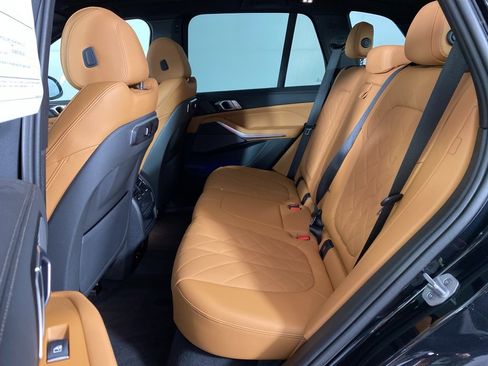 Certified 2024 BMW X5 xDrive40i w/ Premium Package image 25