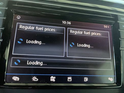 Used 2017 Volkswagen Beetle 1.8T S FWD image 16
