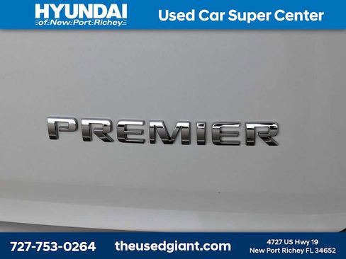 Used 2021 Chevrolet Traverse Premier w/ LPO, Floor Liner Package AWD/4WD image 15