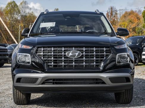 New 2026 Hyundai Venue SEL FWD image 2