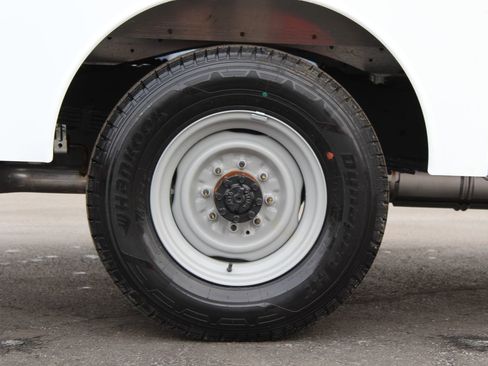 New 2026 Ford E-350 and Econoline 350 Super Duty w/ Power Equipment Group image 22