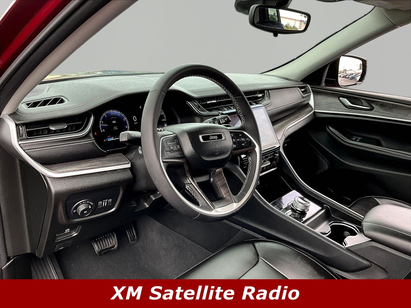 Used 2023 Jeep Grand Cherokee Limited AWD/4WD image 17