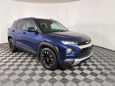Used 2023 Chevrolet TrailBlazer LT FWD image 7
