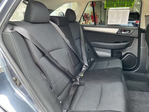 Used 2017 Subaru Outback 2.5i Premium image 38