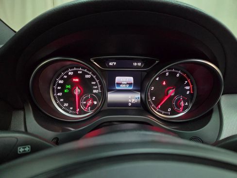 Used 2019 Mercedes-Benz CLA 250 4MATIC image 26