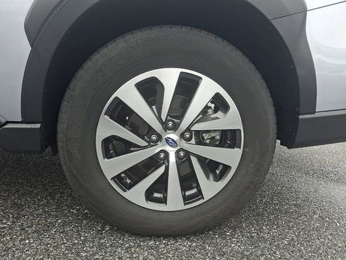 Certified 2024 Subaru Outback Premium image 8