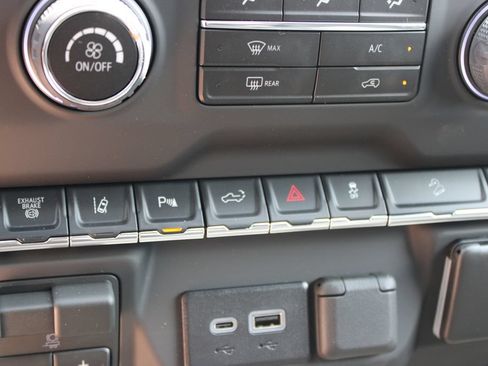 New 2026 Chevrolet Silverado 2500 Custom w/ Custom Value Package AWD/4WD image 44