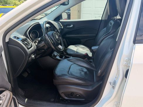 Used 2019 Jeep Compass Limited AWD/4WD image 18
