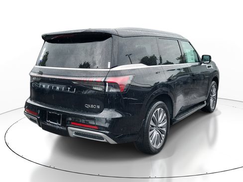 New 2026 INFINITI QX80 Luxe w/ Cargo Package image 3