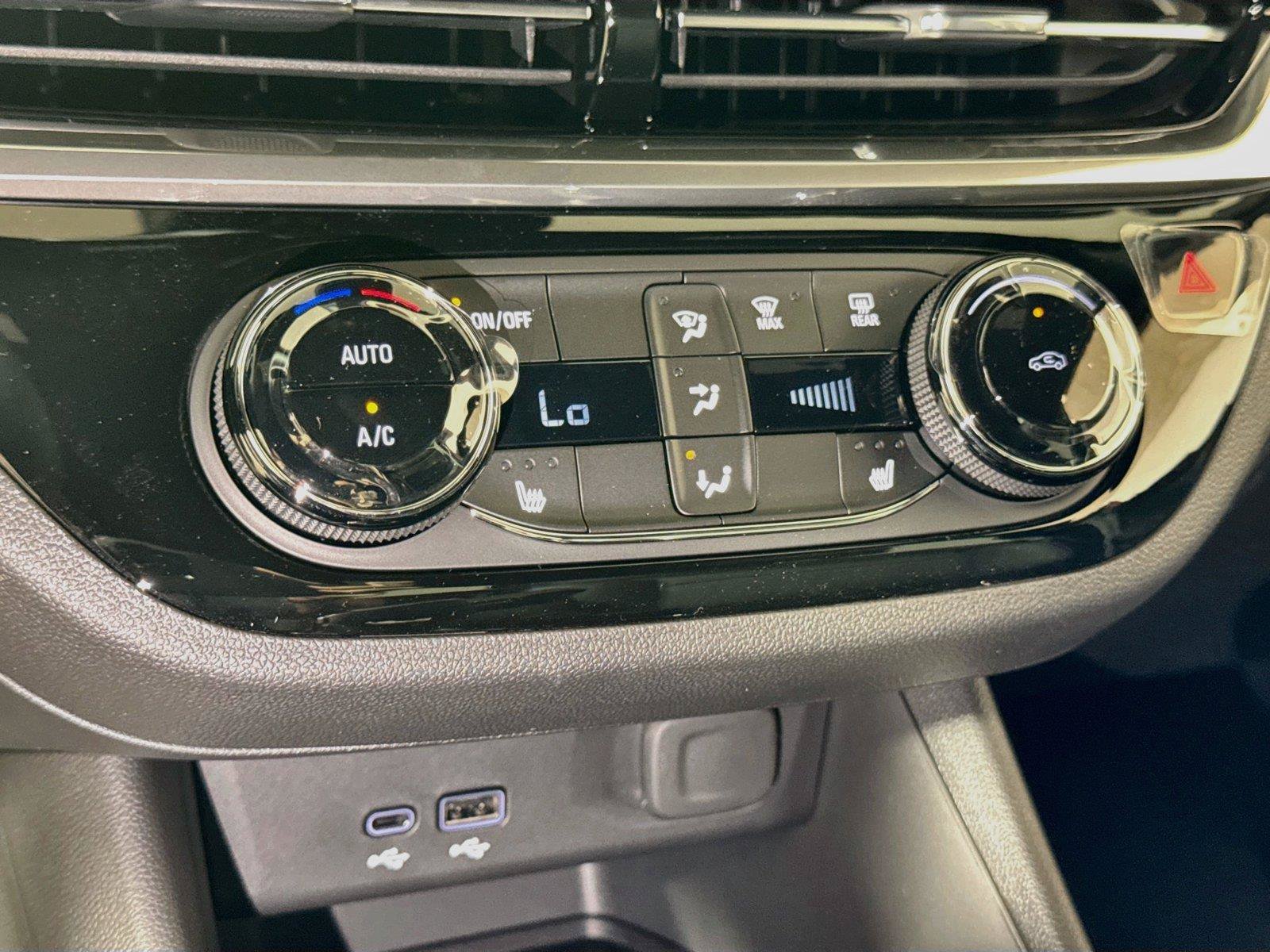 New 2026 Buick Envista Sport Touring w/ Convenience I Package FWD image 9