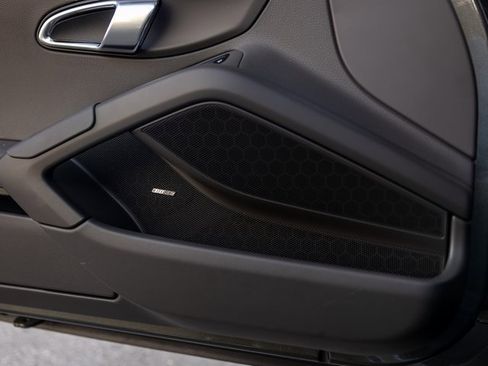 Used 2025 Porsche 718 Boxster image 34