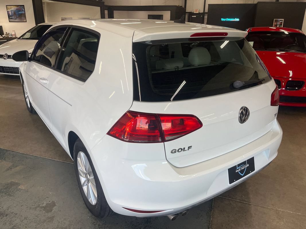 Used 2015 Volkswagen Golf S FWD image 8