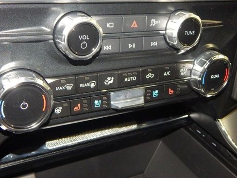 New 2025 Ford F150 Lariat w/ Equipment Group 501A Mid image 24