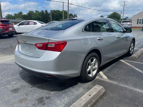 Used 2017 Chevrolet Malibu LS FWD image 6