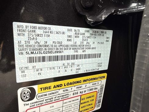 Used 2025 Lincoln Navigator L Reserve AWD/4WD image 30