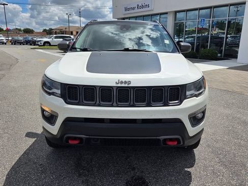 Used 2017 Jeep Compass Trailhawk w/ Leather Interior Group AWD/4WD image 2