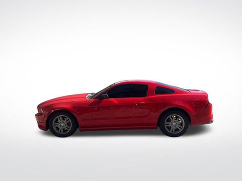 Used 2014 Ford Mustang Coupe RWD image 8