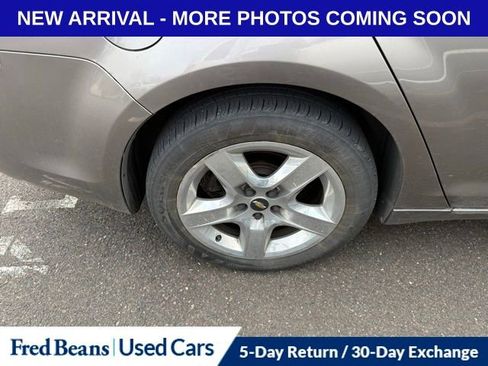 Used 2010 Chevrolet Malibu LT w/ Power Convenience Package image 8