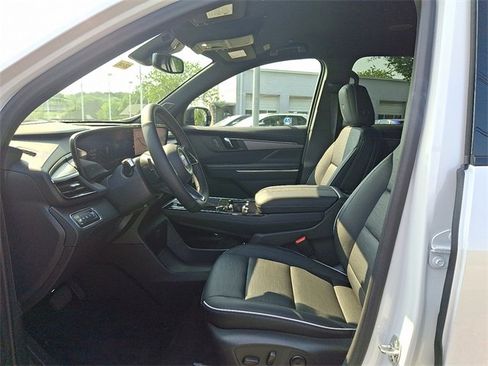 New 2025 Buick Enclave Sport Touring w/ Power Package image 9