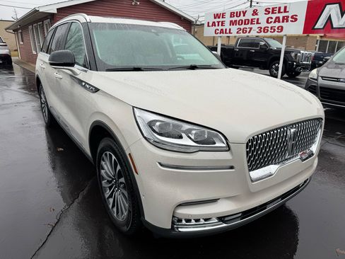 Used 2024 Lincoln Aviator Reserve w/ Equipment Group 201A image 3