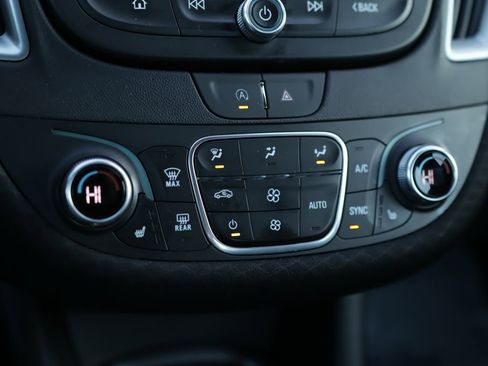 Used 2025 Chevrolet Malibu LT image 15